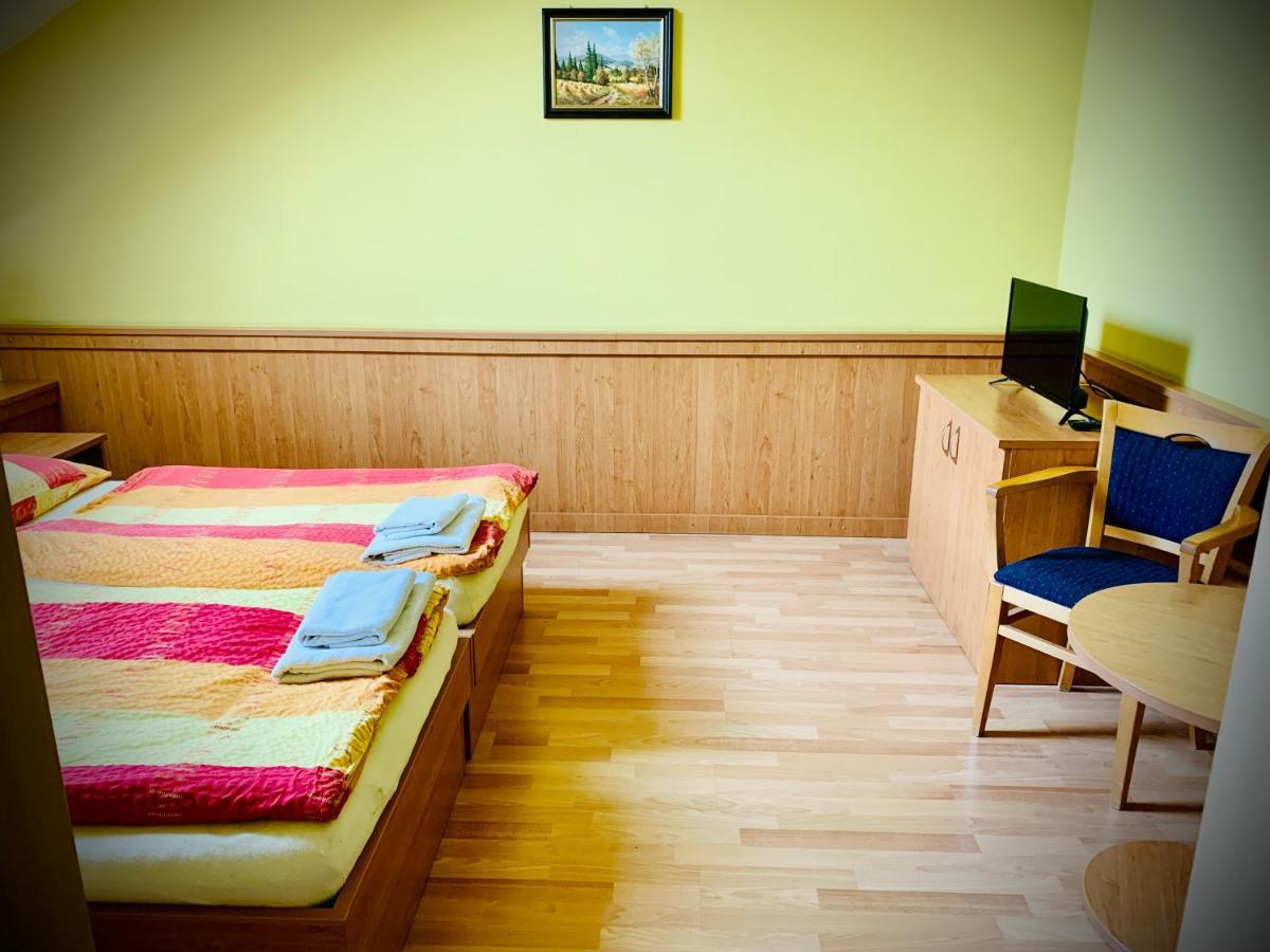 Hotel Macocha Blansko Luaran gambar